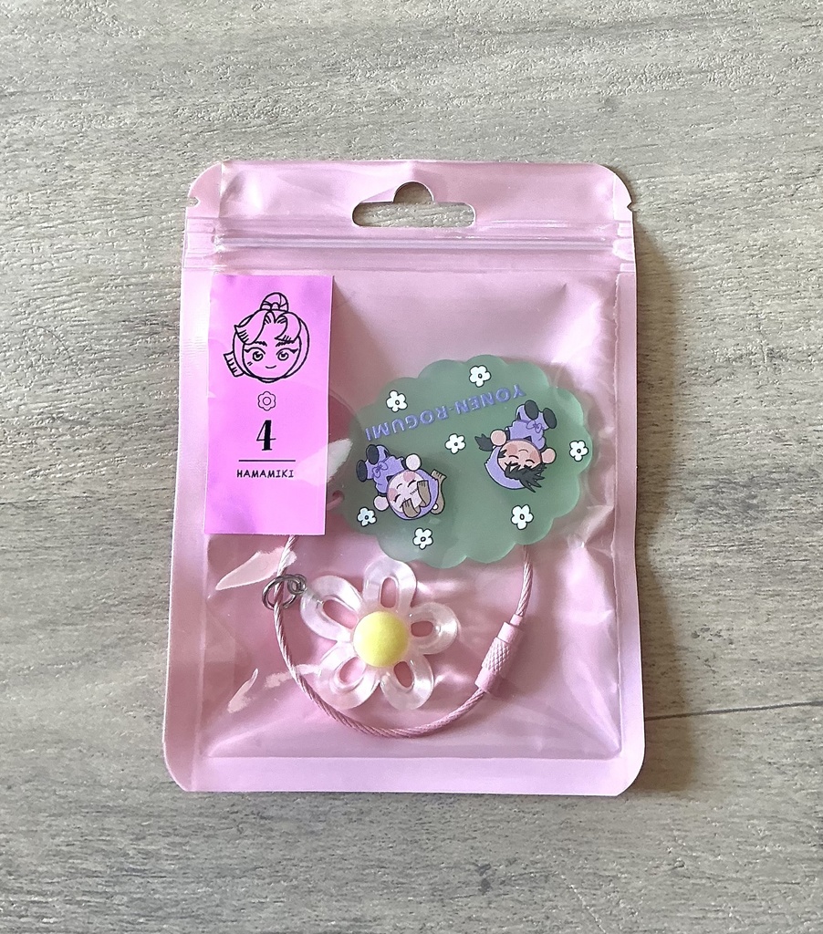 ピクニックアクリルキーホルダー(薄ピンク)