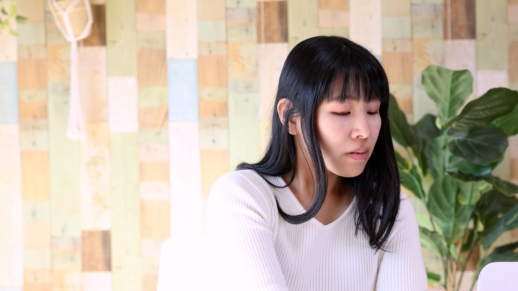 桐谷美羽さんのくしゃみ Miu Kiritani's sneezing