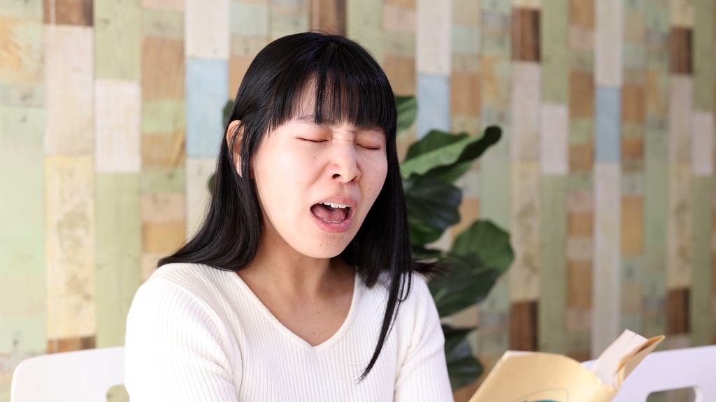 桐谷美羽さんのくしゃみ Miu Kiritani's sneezing