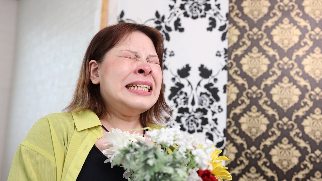 きらさんの止まらないくしゃみ Kira's non-stop sneezing