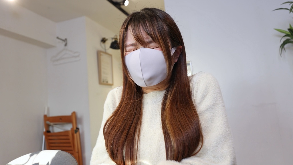 あまねさん、さなつんさんのマスクくしゃみ Amane and Sanatsun's masked sneeze