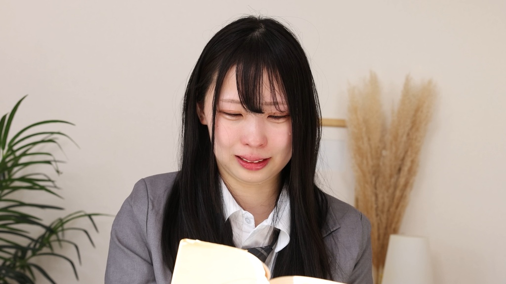 しおんさんの朗読くしゃみ Shion's sneezing while reading aloud