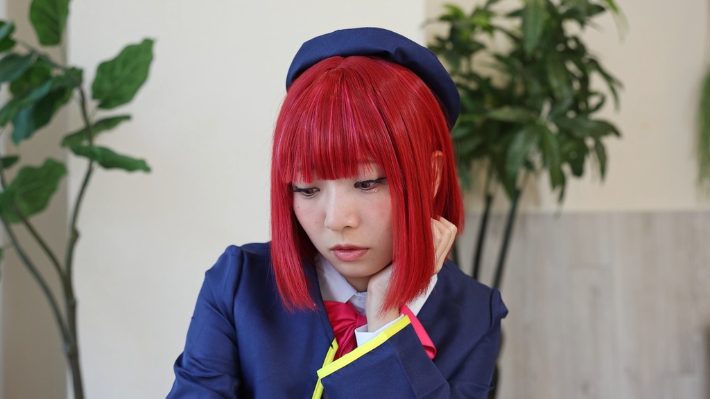 花粉症になったことを認めない有〇かな風ツンデレ女 The Tsundere Woman in Denial About Her Hay Fever