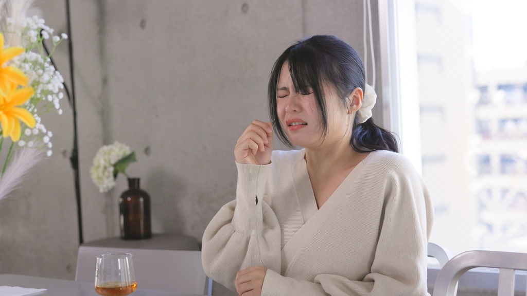 にじみんさん、デート中にハクション祭り Nijimin's Sneeze Fest on a Date