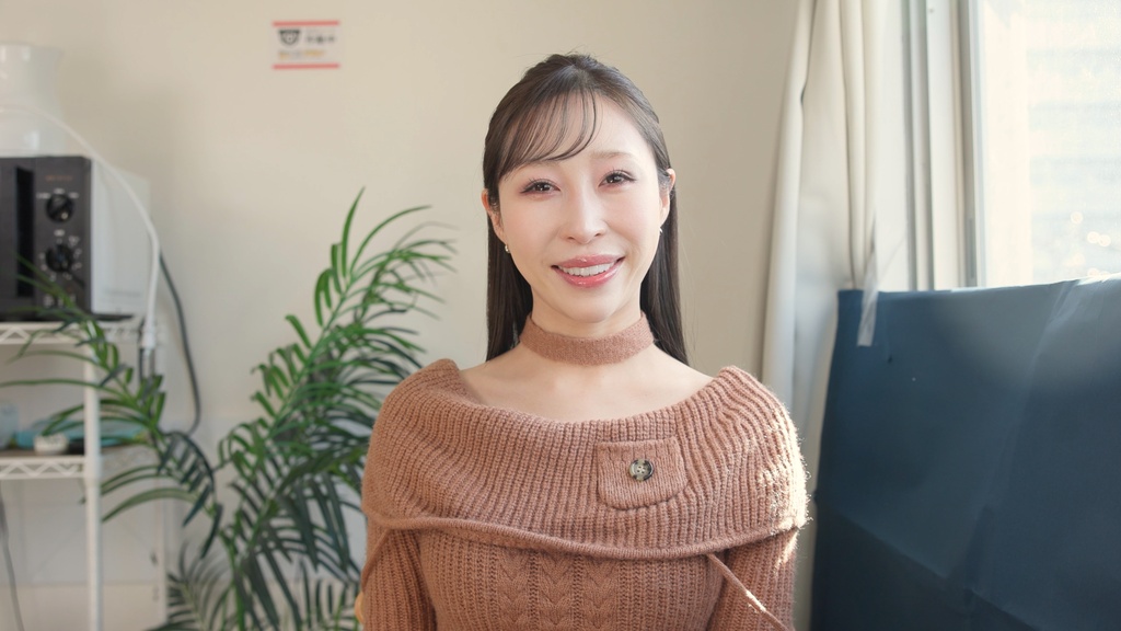 工藤ゆりさんのスプレー飛沫くしゃみ Yuri Kudo — Wet Sneeze Spray