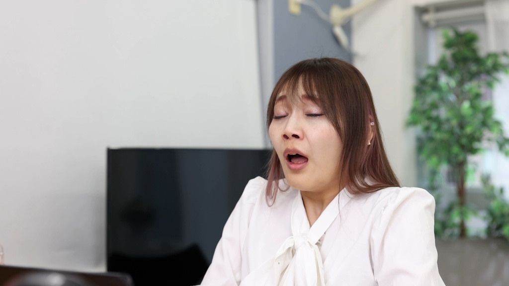 くしゃみと鼻水が止まらないものさん Mono - Sneezing and Runny Nose That Won't Stop"