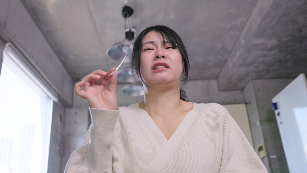 にじみんさんのクシュン!クシュン!連発くしゃみ Nijimin, Kushun! Kushun! Sneezing Fit