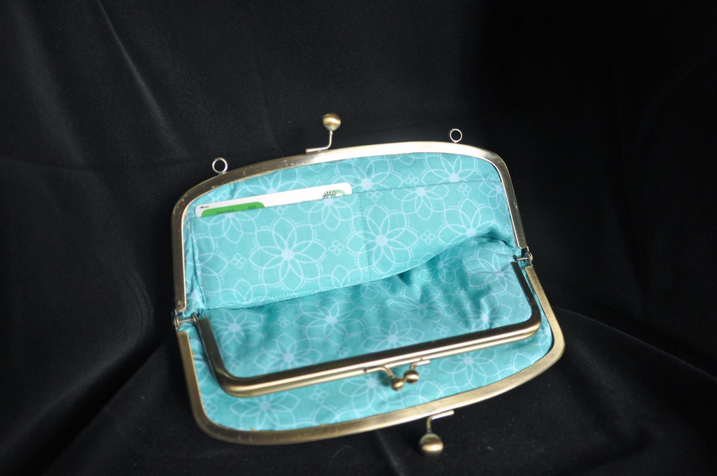 ベディヴィエール イメージイベント用財布