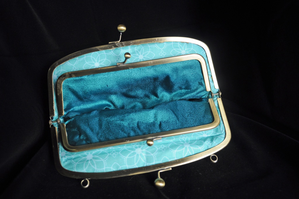 ベディヴィエール イメージイベント用財布