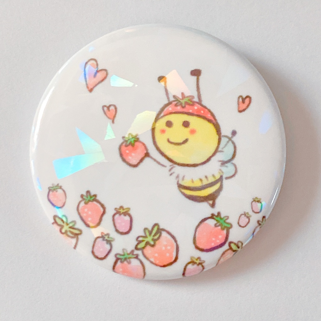 いちご帽のはちさん 44mm缶バッジ