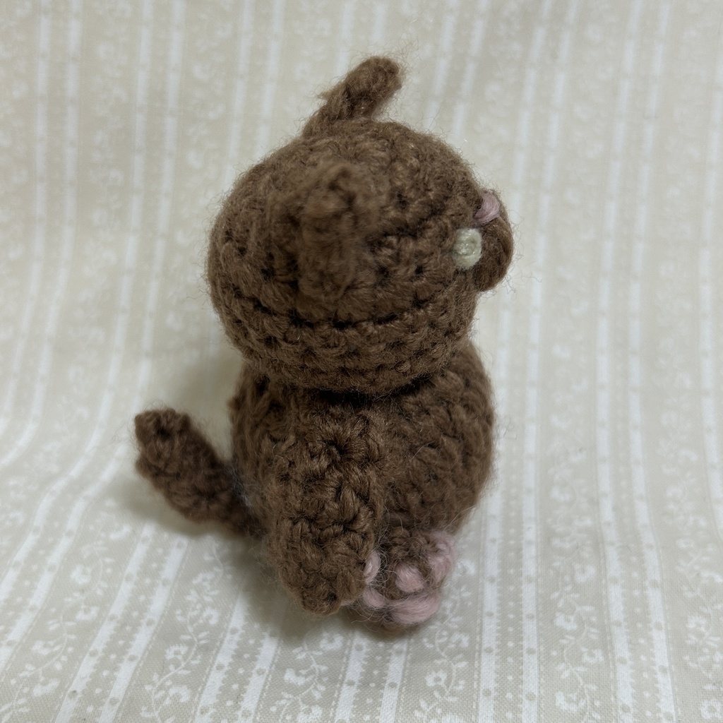 みんにゃちがってみんにゃいい編みぐるみ (ブラウン)