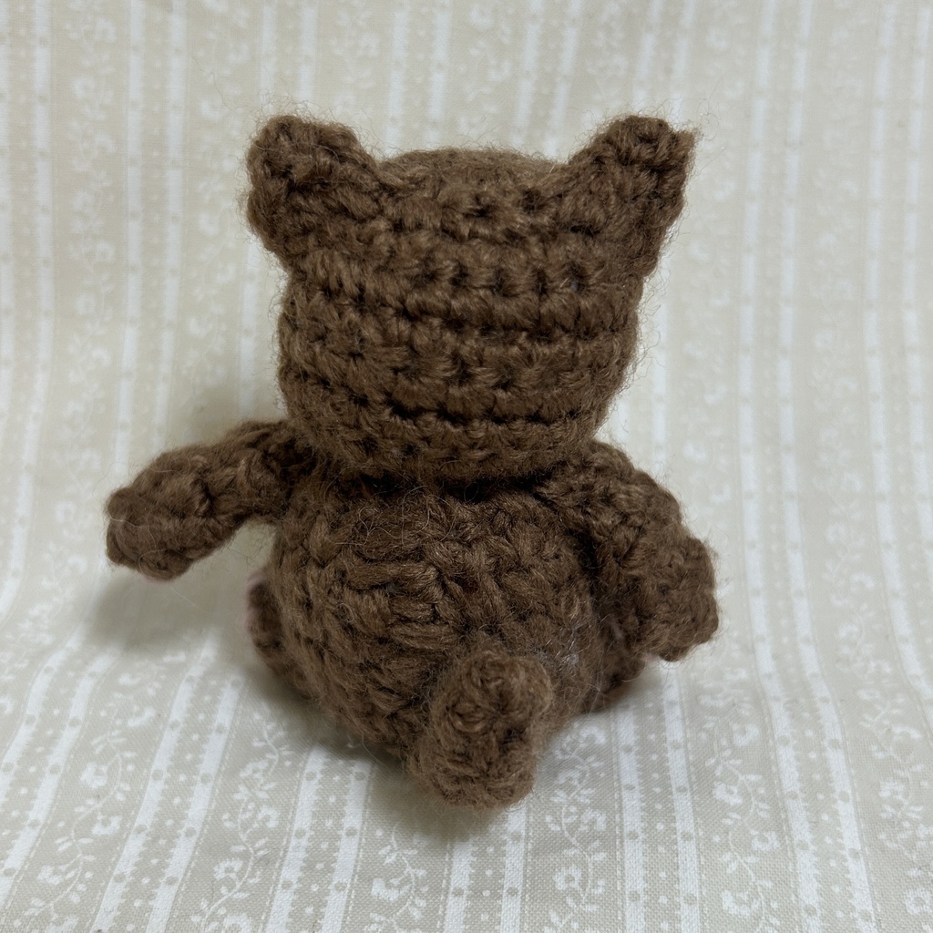 みんにゃちがってみんにゃいい編みぐるみ (ブラウン)