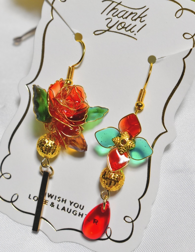 概念ピアス　ディップアート