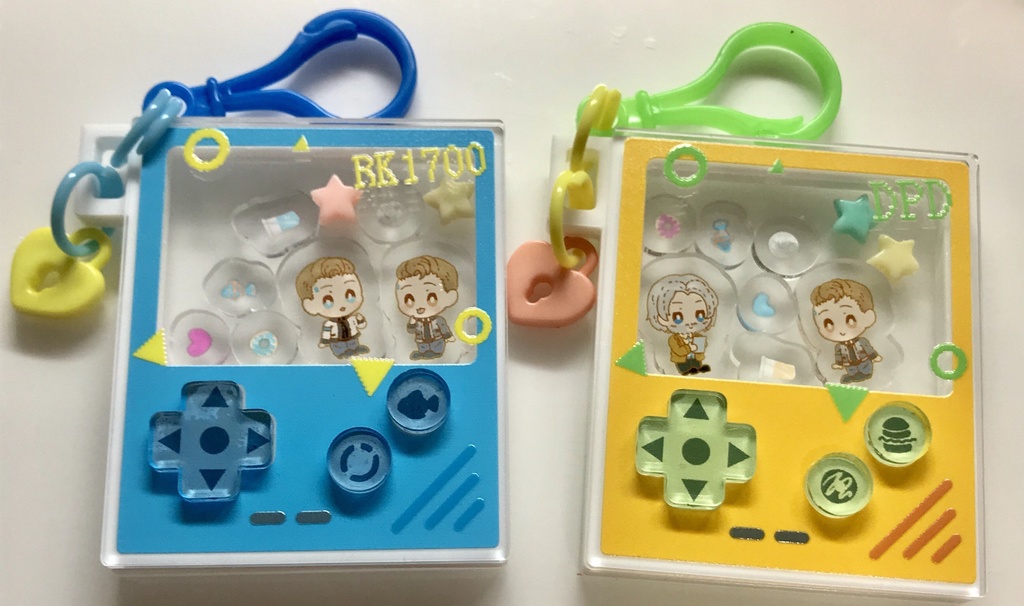 シャカシャカアクリルキーホルダー　ゲーミングデバイス