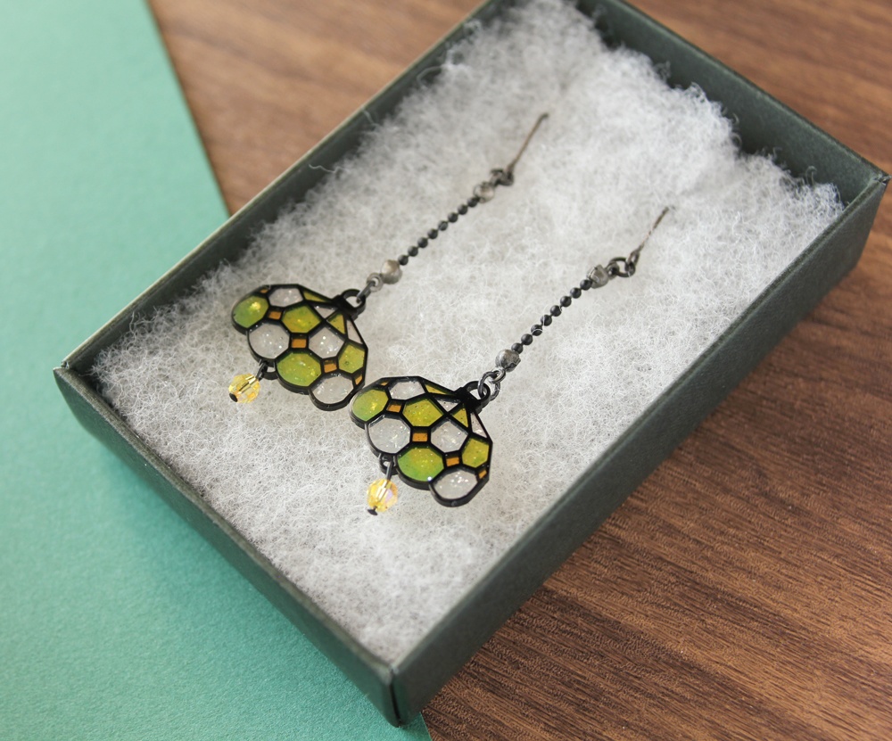 珈琲を照らす灯りピアス/イヤリング（若草）