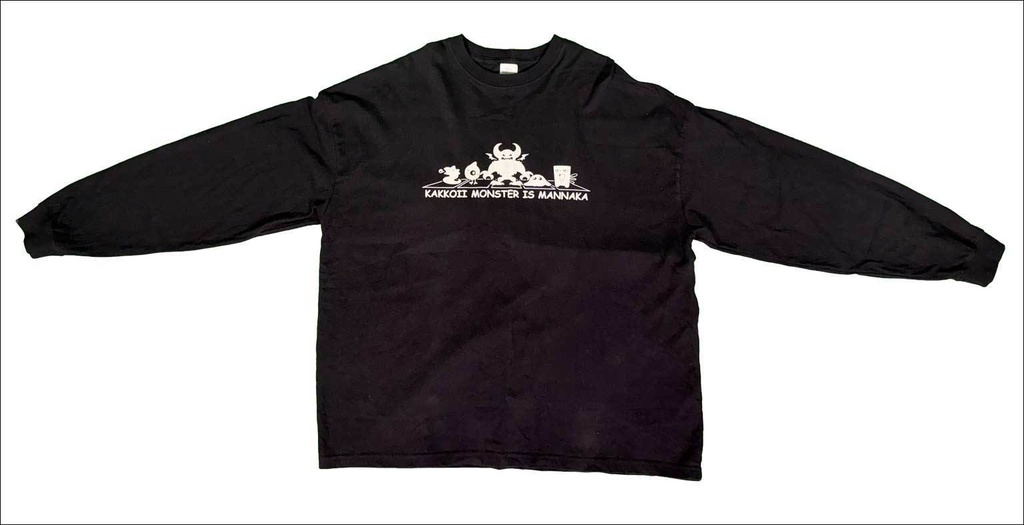 「かっこいいモンスターは真ん中」ビックシルエットロングTシャツ ブラック