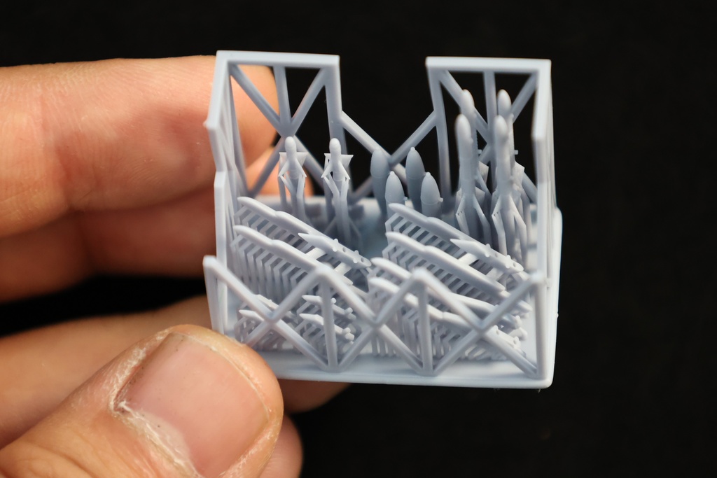 1/144 PLAAF J-10B "Vigorous Dragon" Warhead Model