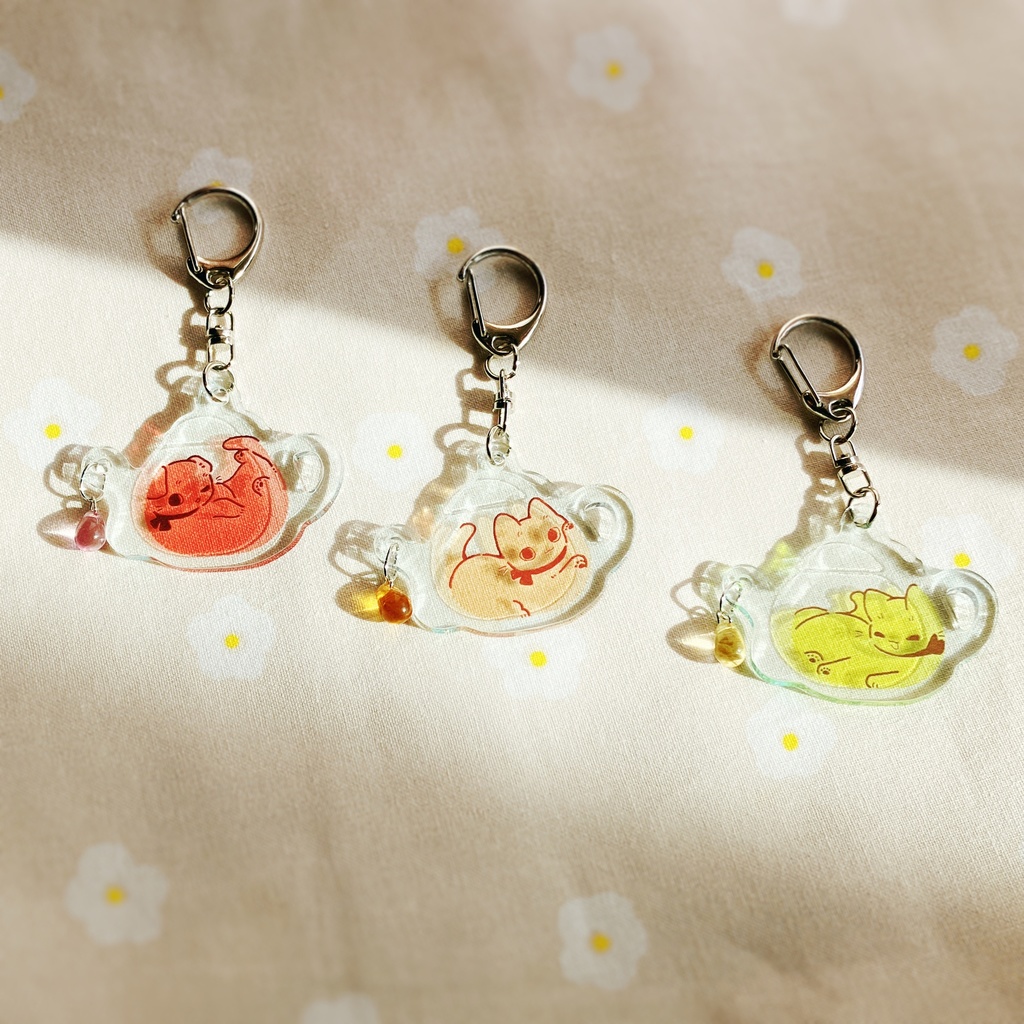 紅茶ポットにゃんこアクキー