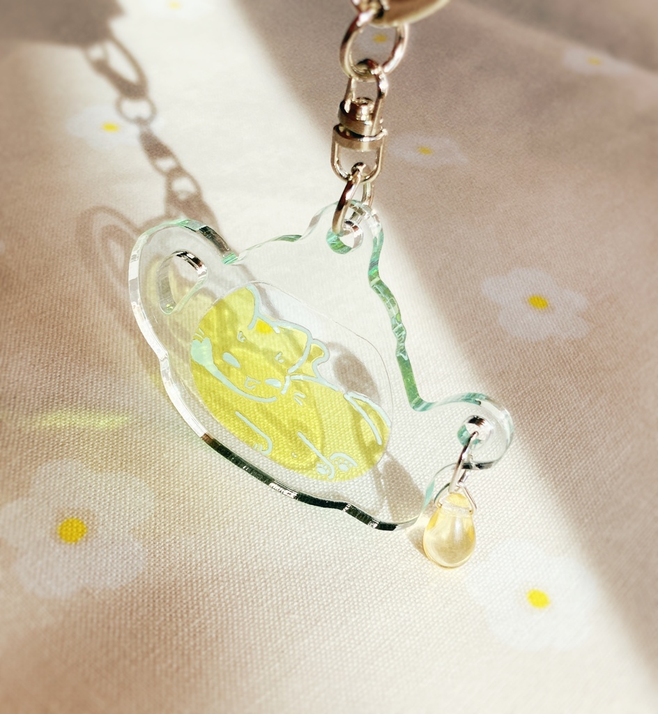 紅茶ポットにゃんこアクキー