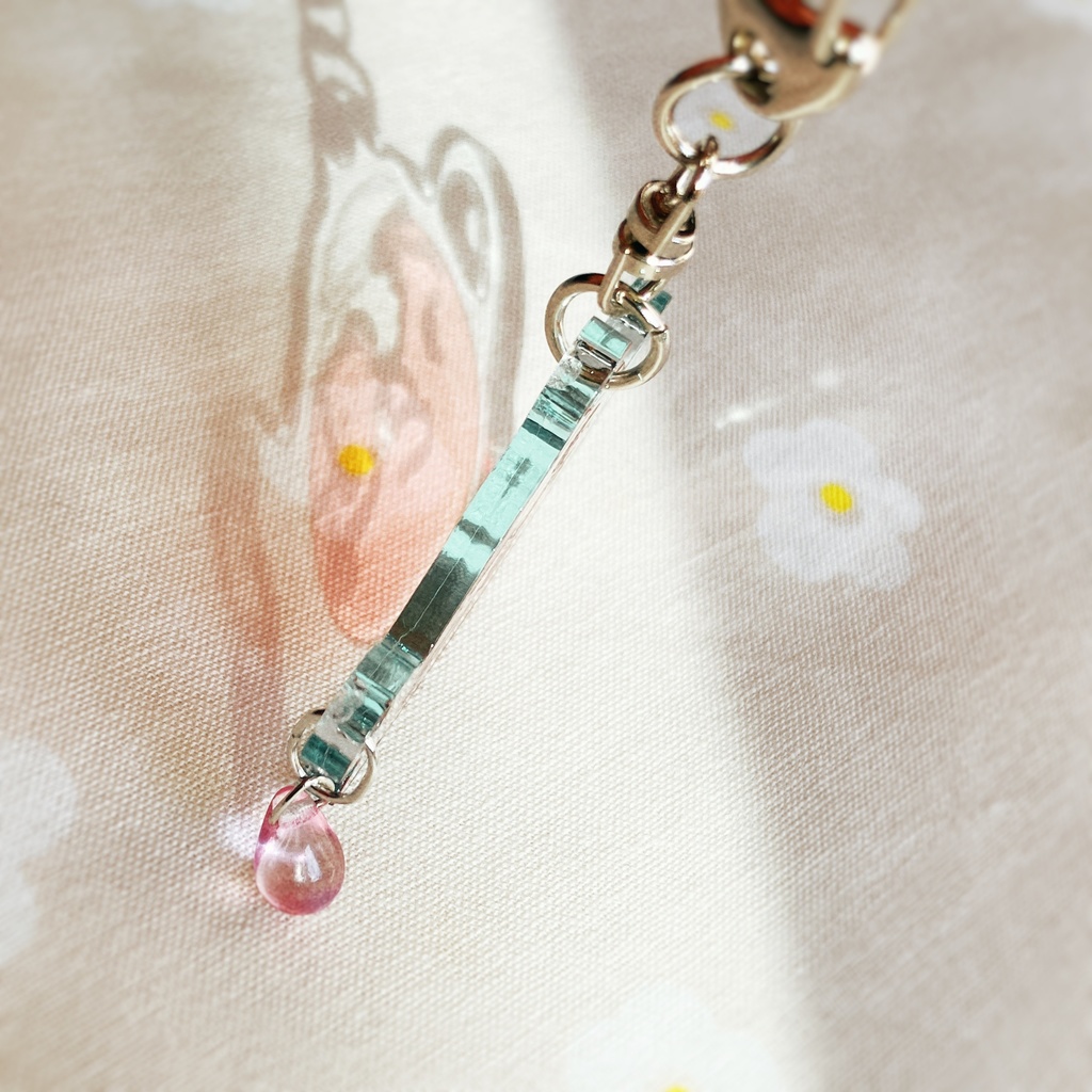 紅茶ポットにゃんこアクキー