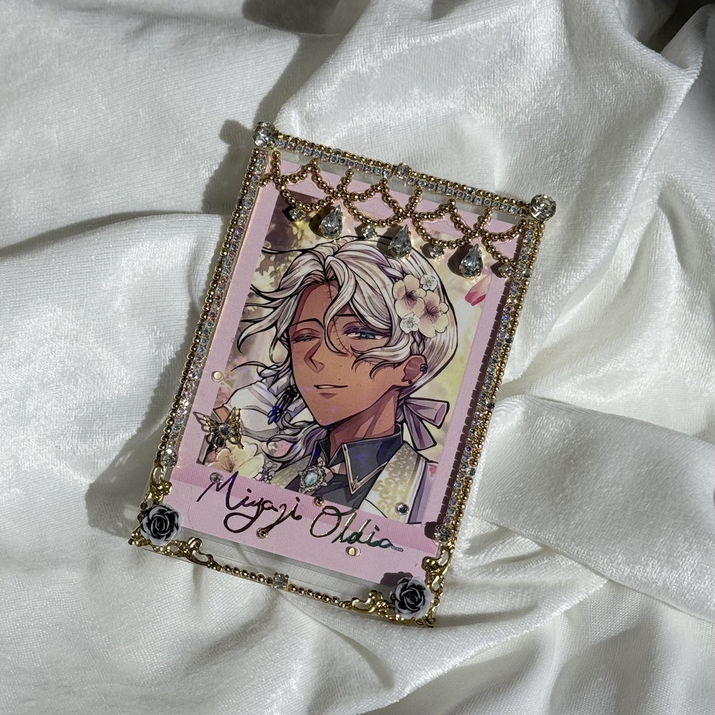 B8サイズ 硬質ケースデコ レース ホワイト(白)系