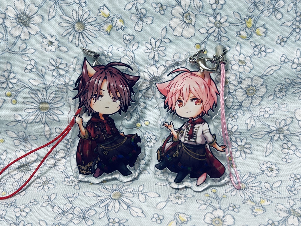 クーキュイ　アクリルストラップ