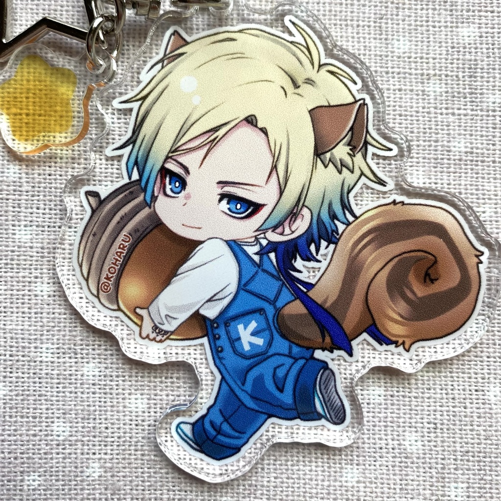 ブルロどんぐりアクキー