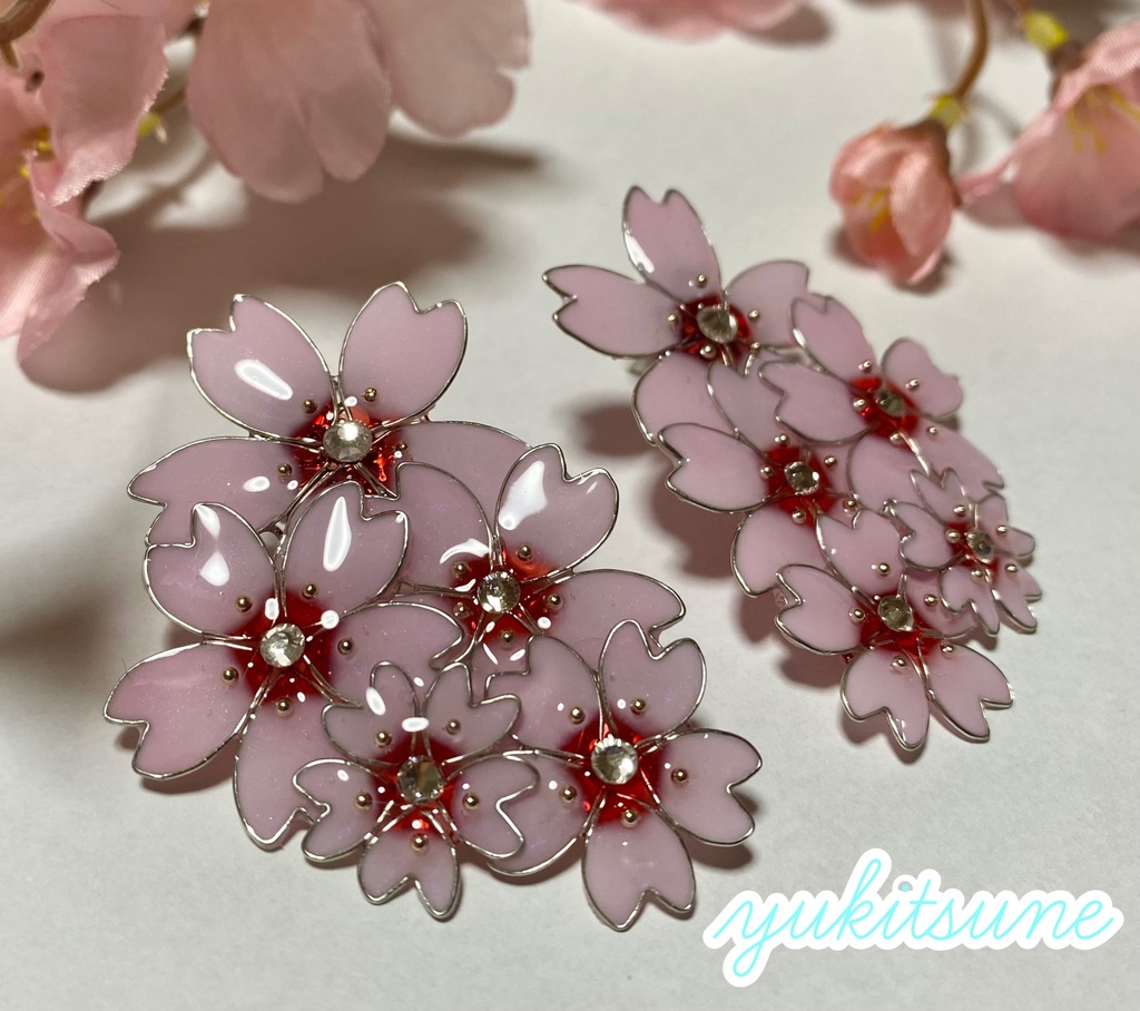 【No.116】ハンドメイド 桜のピアス ピアス 桜 春 雪狐レジン ディップフラワー