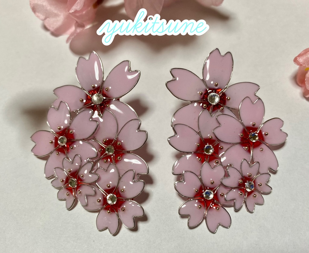 【No.116】ハンドメイド 桜のピアス ピアス 桜 春 雪狐レジン ディップフラワー