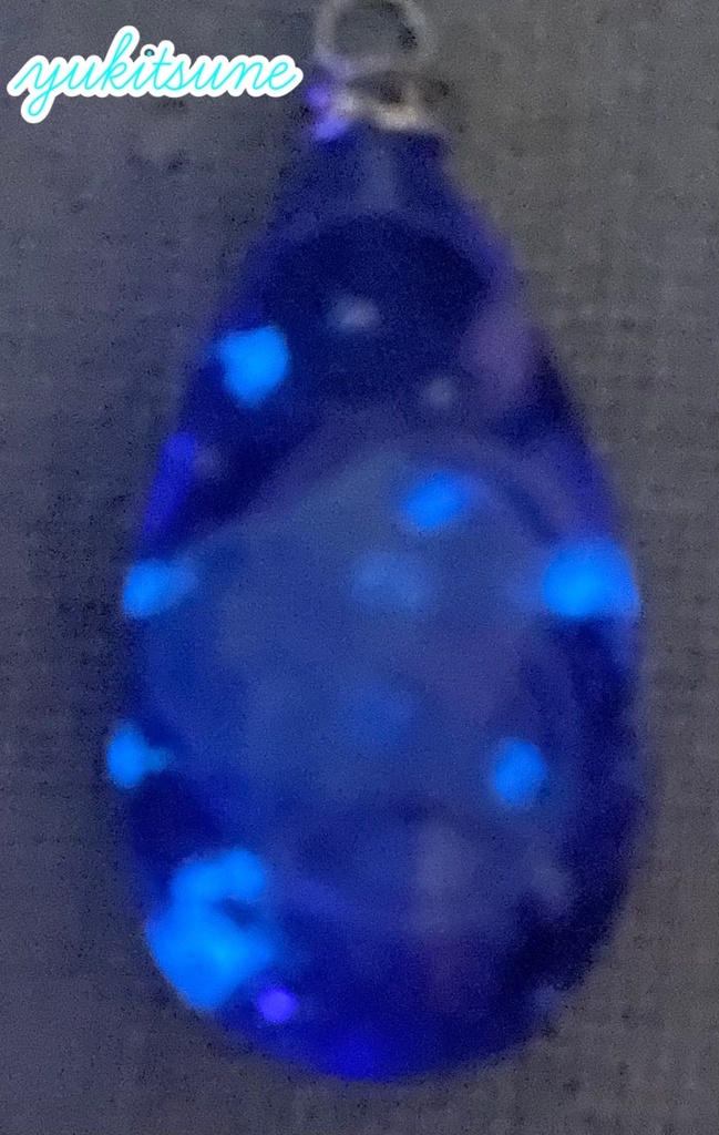 【No.150】ハンドメイド 宇宙の煌めき 宇宙玉 レジン アクセサリー ネックレス ペンダント ピアス 雪狐レジン