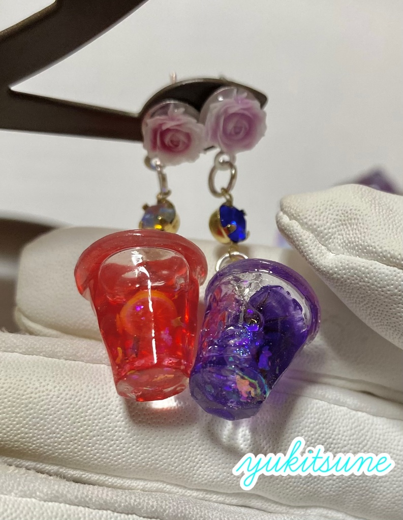 【No.152】ハンドメイド マロウティー ティーポット グラス ピアス ネックレス ペンダント レジン ハーバリウム 雪狐レジン