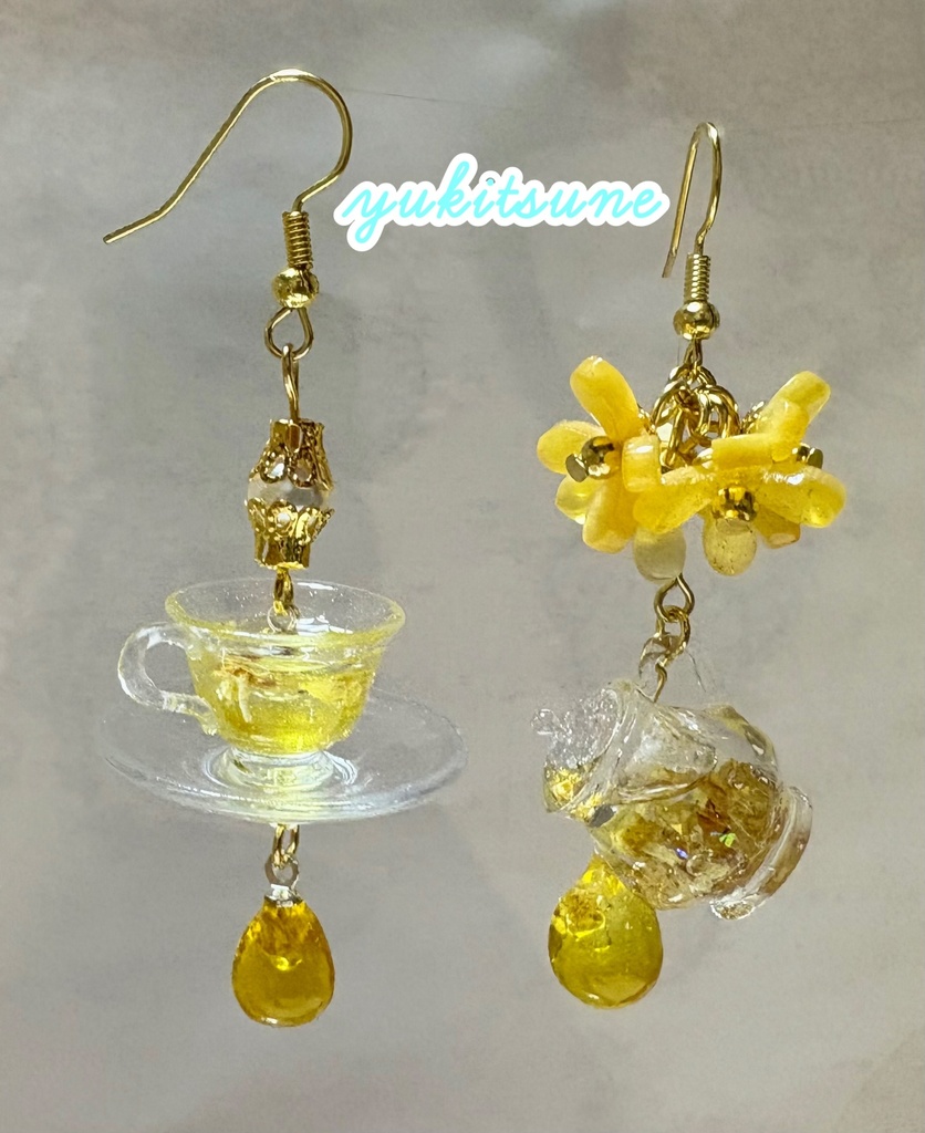 【No.209】ハンドメイド 金木犀のティー 紅茶 ティーポット ピアス イヤリング ミニチュア アクセサリー レジン 雪狐レジン