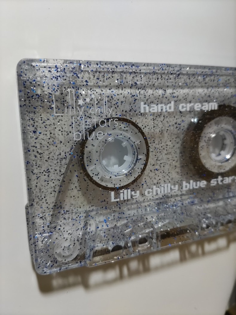 hand creams Lilly chilly blue starsの1stカセットテープミニアルバム