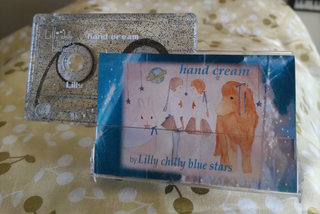 hand creams　Lilly chilly blue starsの1stカセットテープミニアルバム