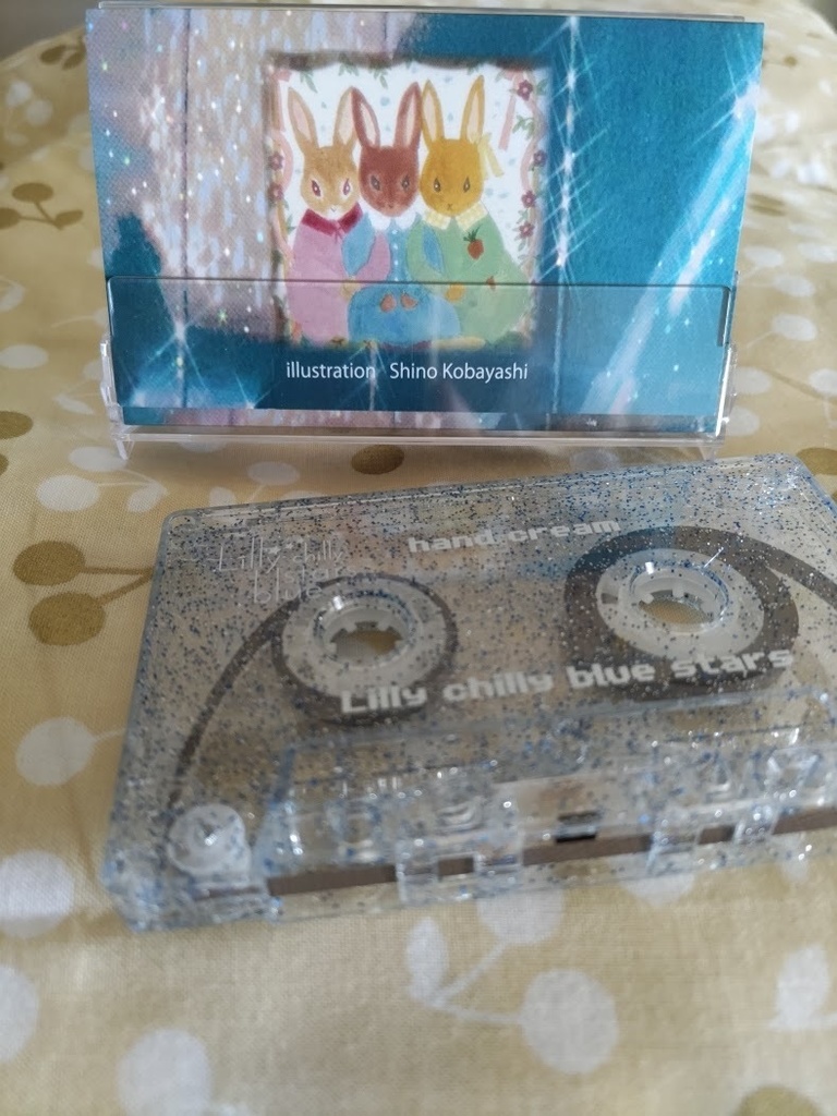 hand creams Lilly chilly blue starsの1stカセットテープミニアルバム