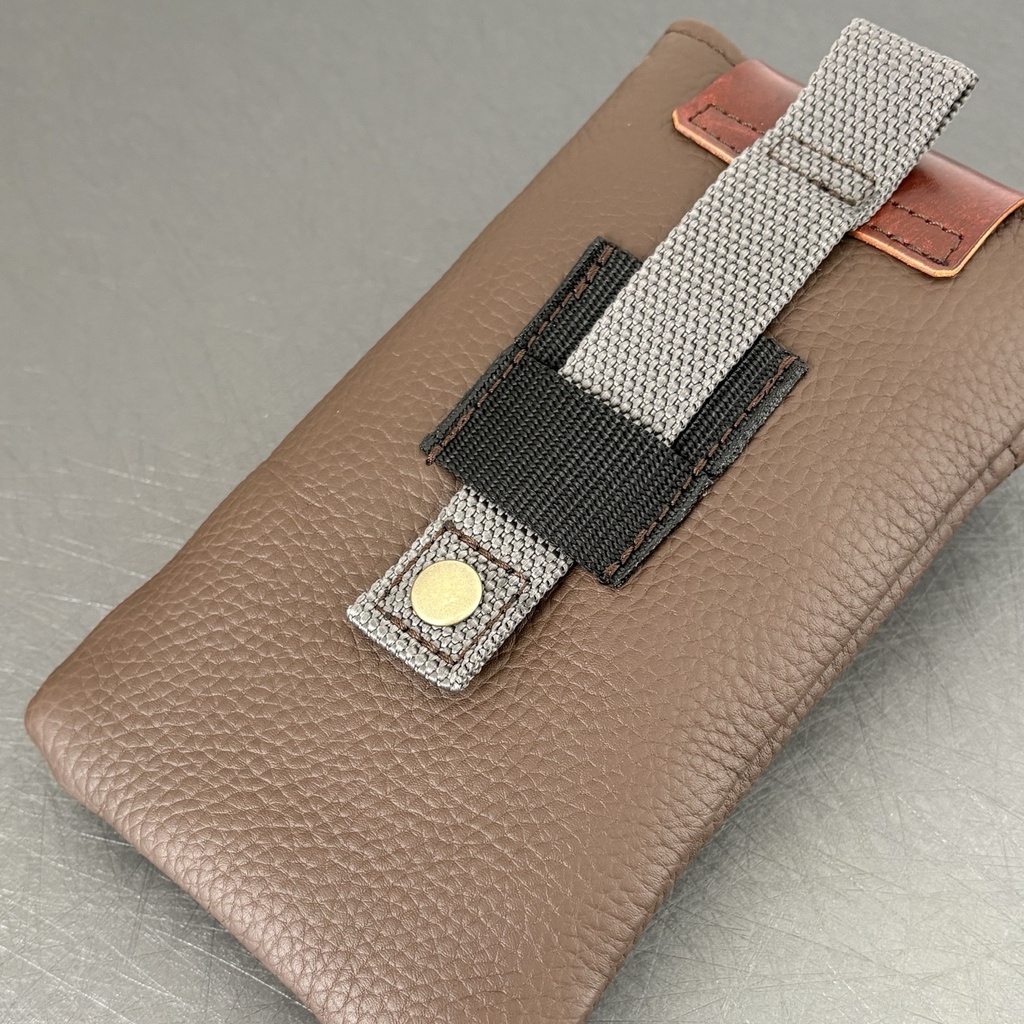 革のマネーホルダーケースブラウン|スマホも入る|マグネット開閉式|マネーホルダーSFD兼用「革工房ここづくり」