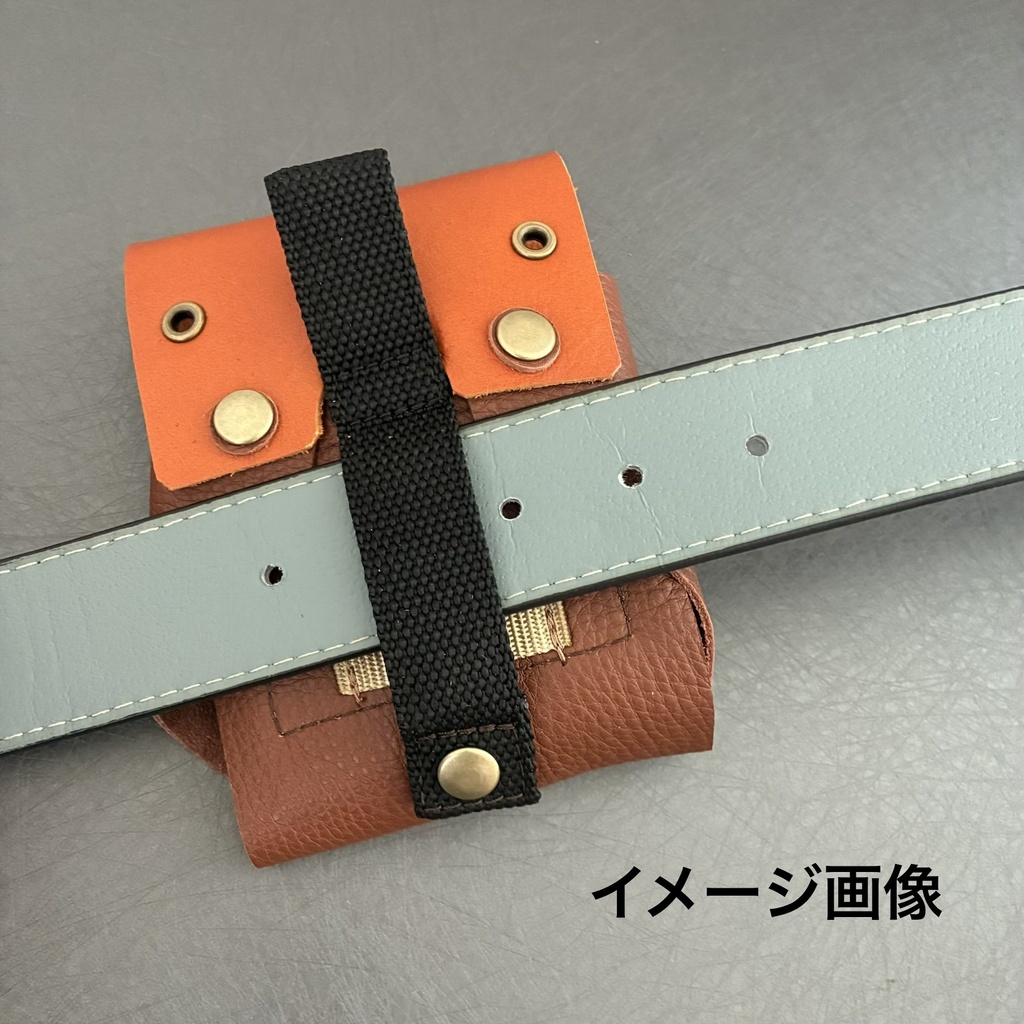 革のコインシリンダーケースD「Lベージュ×ブラウン」柔らかい革100円・500円兼用「革工房ここづくり」