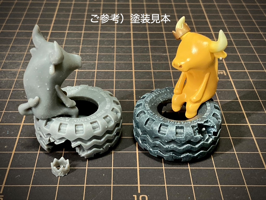 うしがすわる古びたタイヤ【ガレージキット】