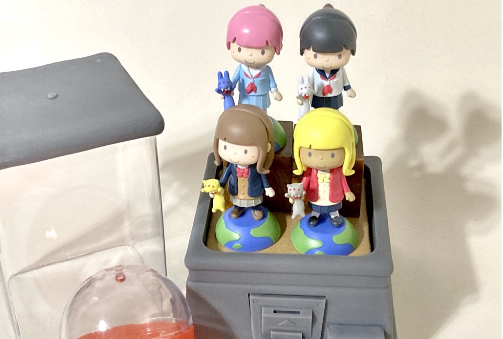 小さなカプセルトイ筐体