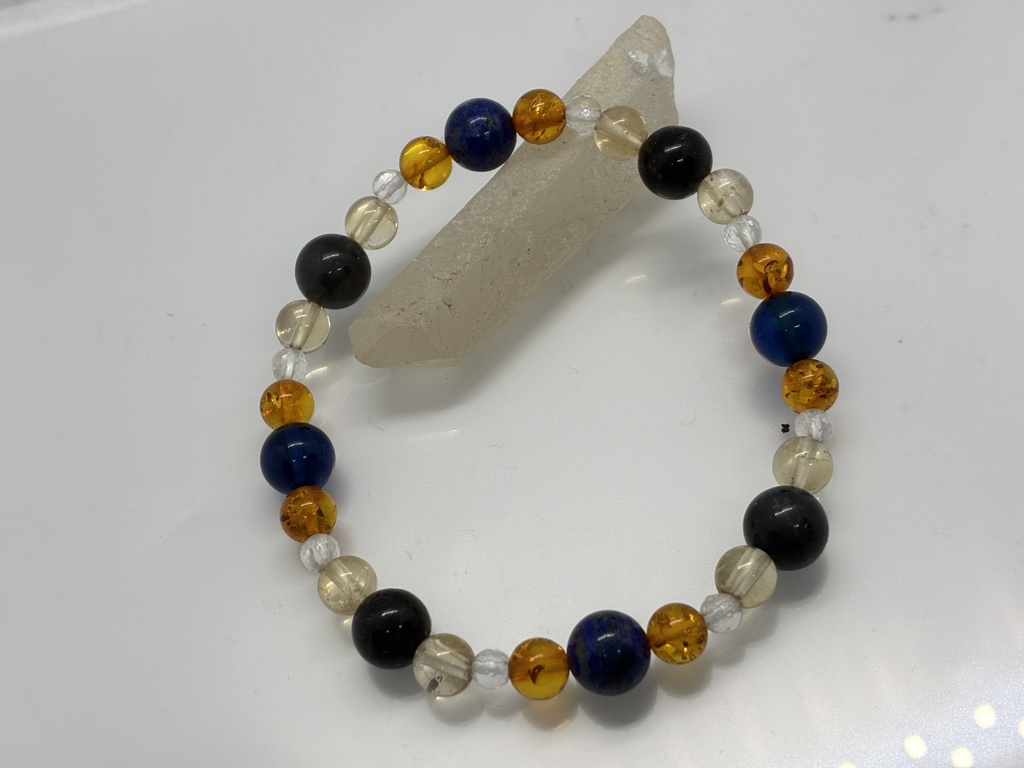 夜層のブレスレット ― ラピスラズリ × ブラックラブラドライト × 琥珀