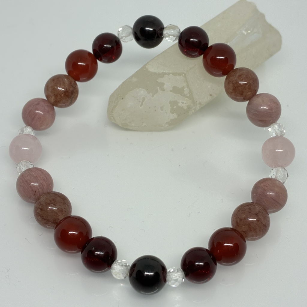 朱の輪郭のブレスレット  ― ローズクォーツ × シリシャスシスト × ガーネット × レッドアンバー
