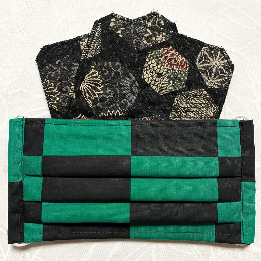 再販 ★匿名配送・手作りマスク★花粉対策に♪18cmワイヤー入り三段プリーツ