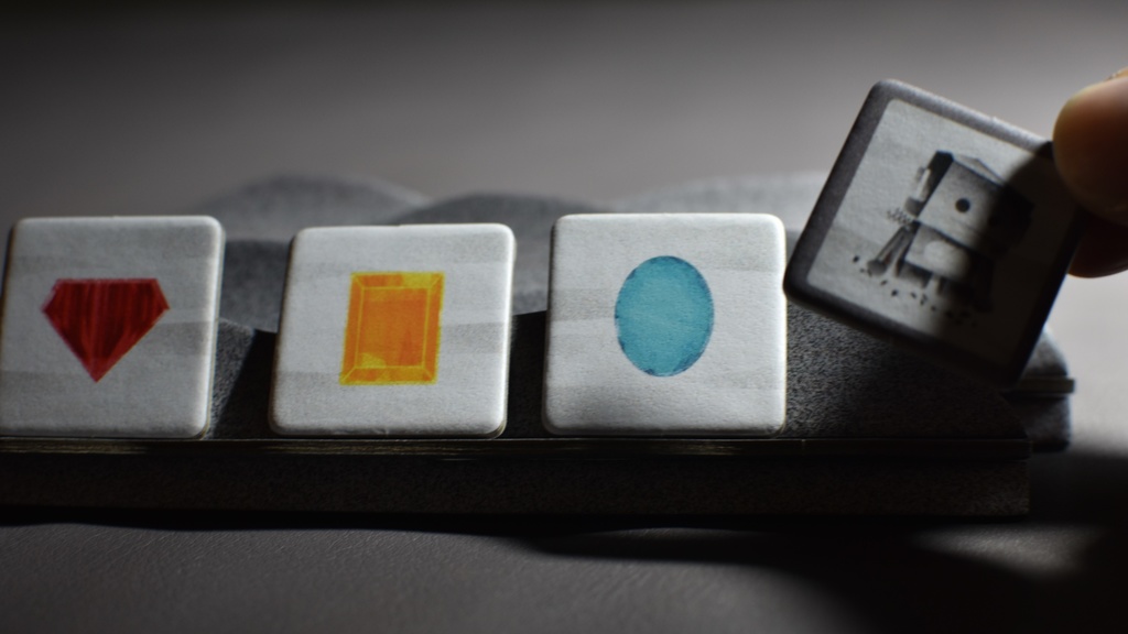 対戦型宝探しボードゲーム GRAY