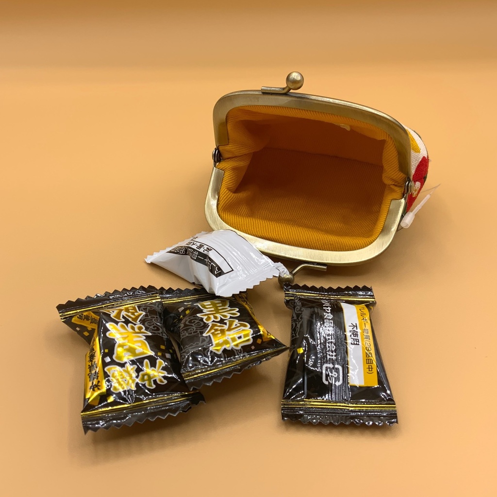 小さめがま口ポーチ