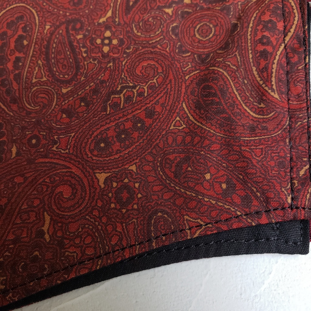 ボルドーペイズリー×ブラックマスク