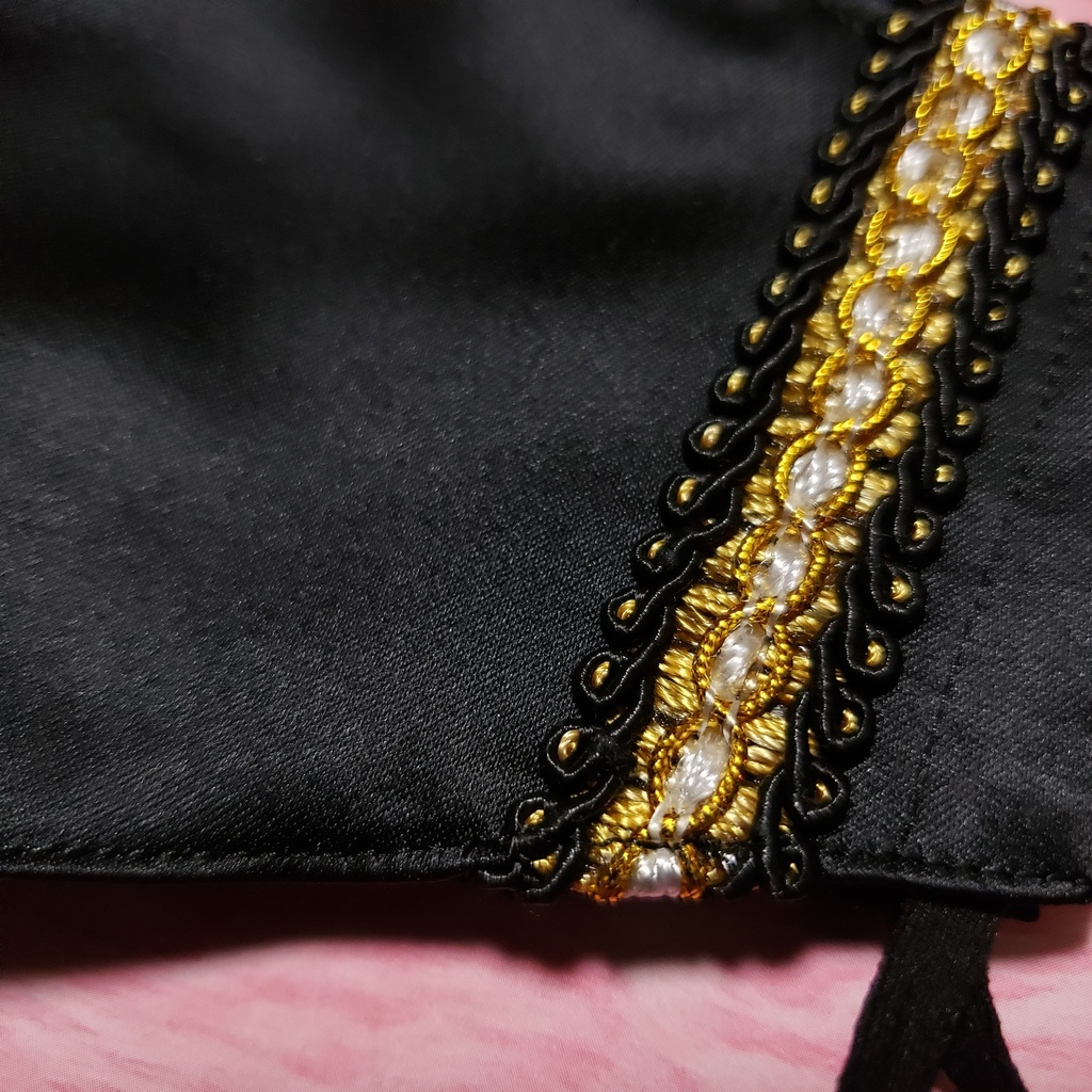 Sale♪黒サテン+ゴールドブレード