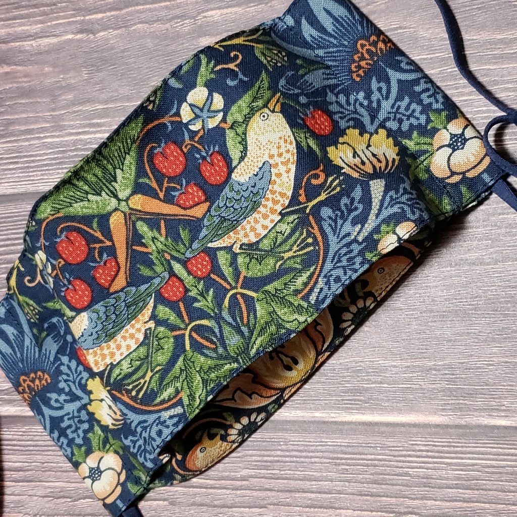 Strawberry Thiefボックスマスク/ネイビー