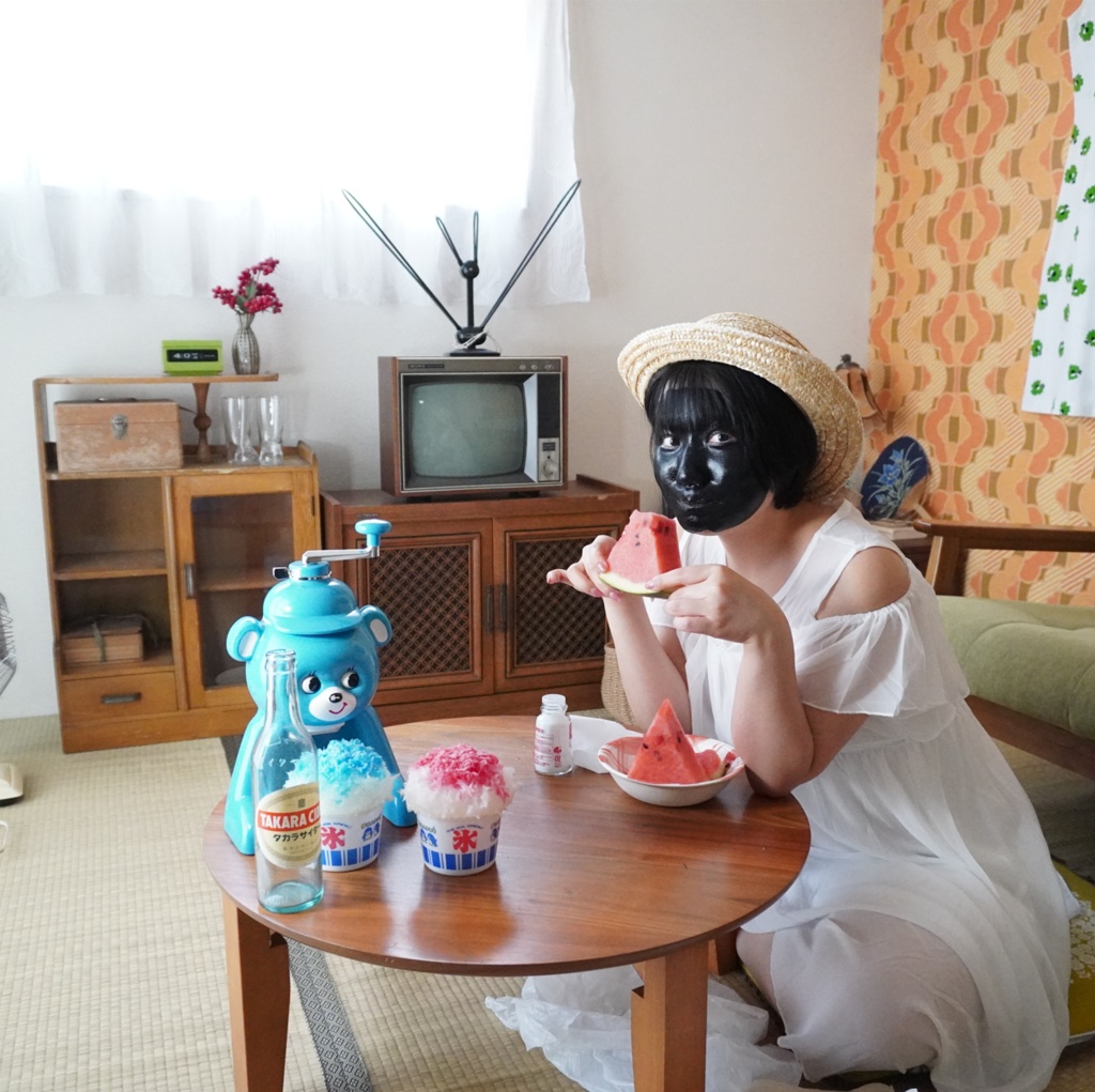春川ねるるさん泥棒ひげ・黒塗り撮影-なつやすみごっこしよう。-【静止画+メイキング動画】