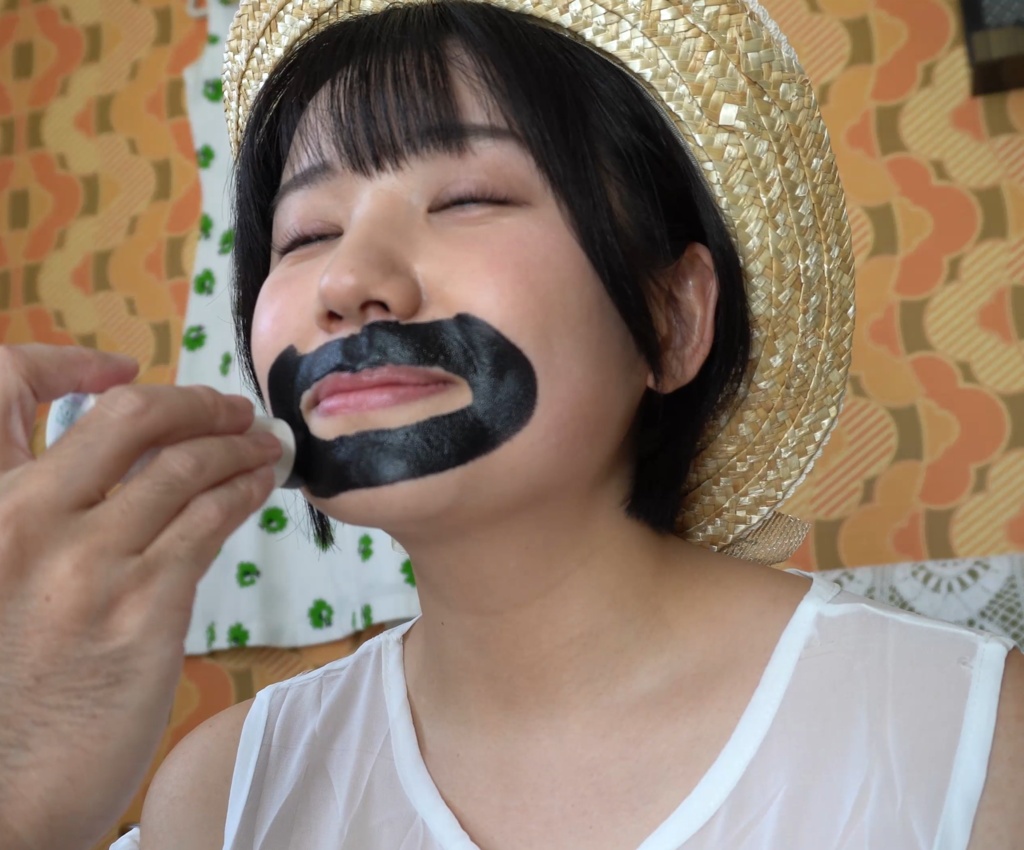 春川ねるるさん泥棒ひげ・黒塗り撮影-なつやすみごっこしよう。-【静止画+メイキング動画】