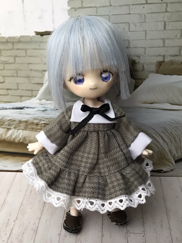 オビツ11 服 フリルたっぷりお嬢さんワンピ グレー めいぷるしょこらんど Booth